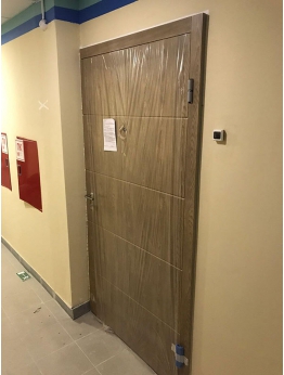 Монтаж двери в квартиру специалистами нашей компании